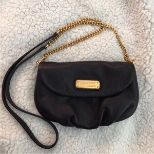 Marc by Marc Jacobs New Q Karlie Bag.
Genuine leather with gold hardware.